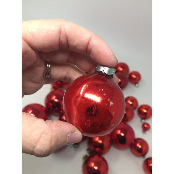 33 Red Shiny Christmas Tree Ornaments - Picture 9 of 13